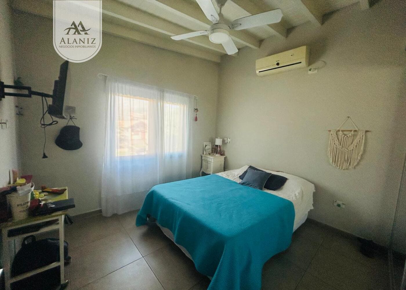 Residencia de categoría con piscina climatizada en ubicación privilegiada de Merlo - imagen 21